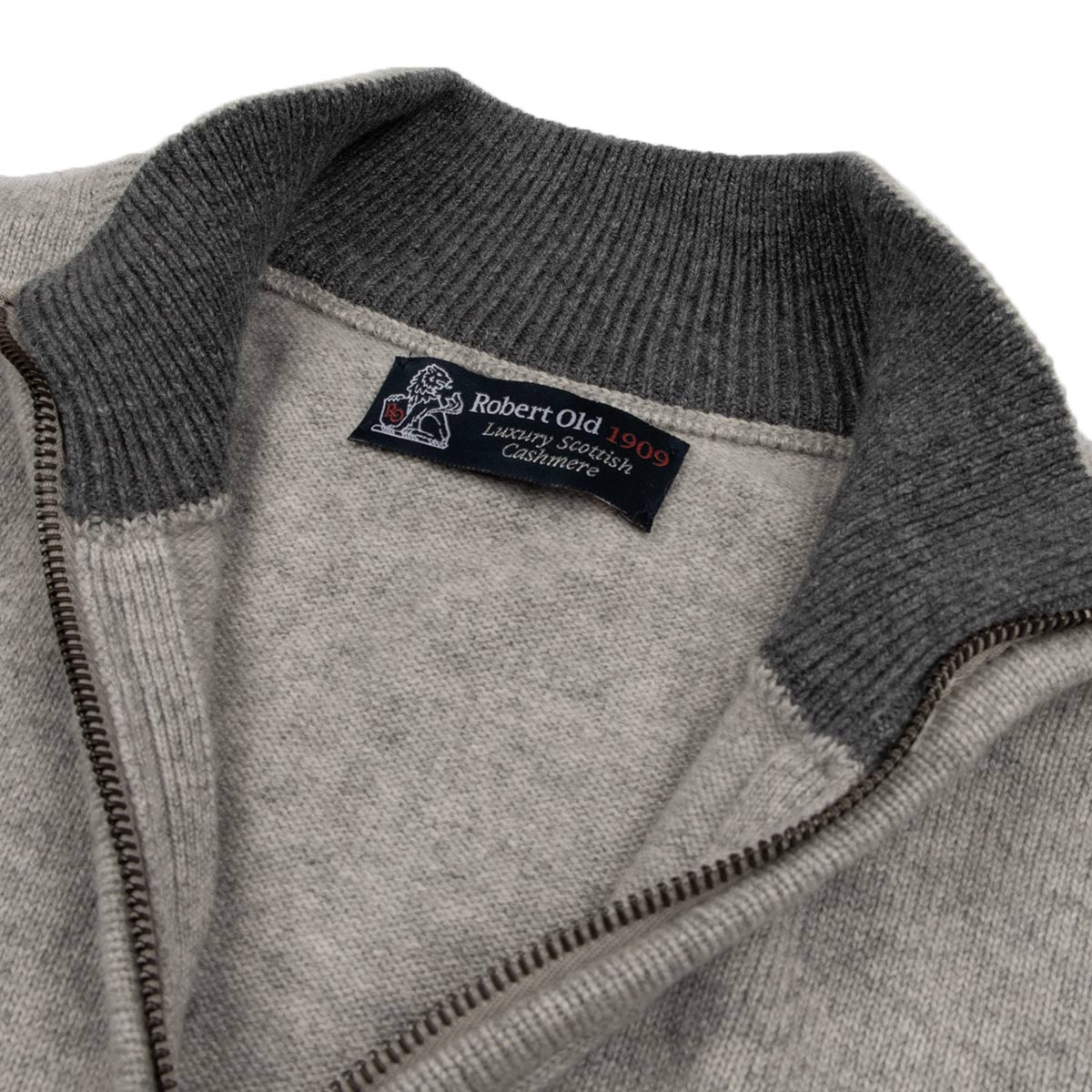 The Bowmore 1/4 Zip Neck Cashmere Sweater - Brume & Smog CASHMERE Robert Old