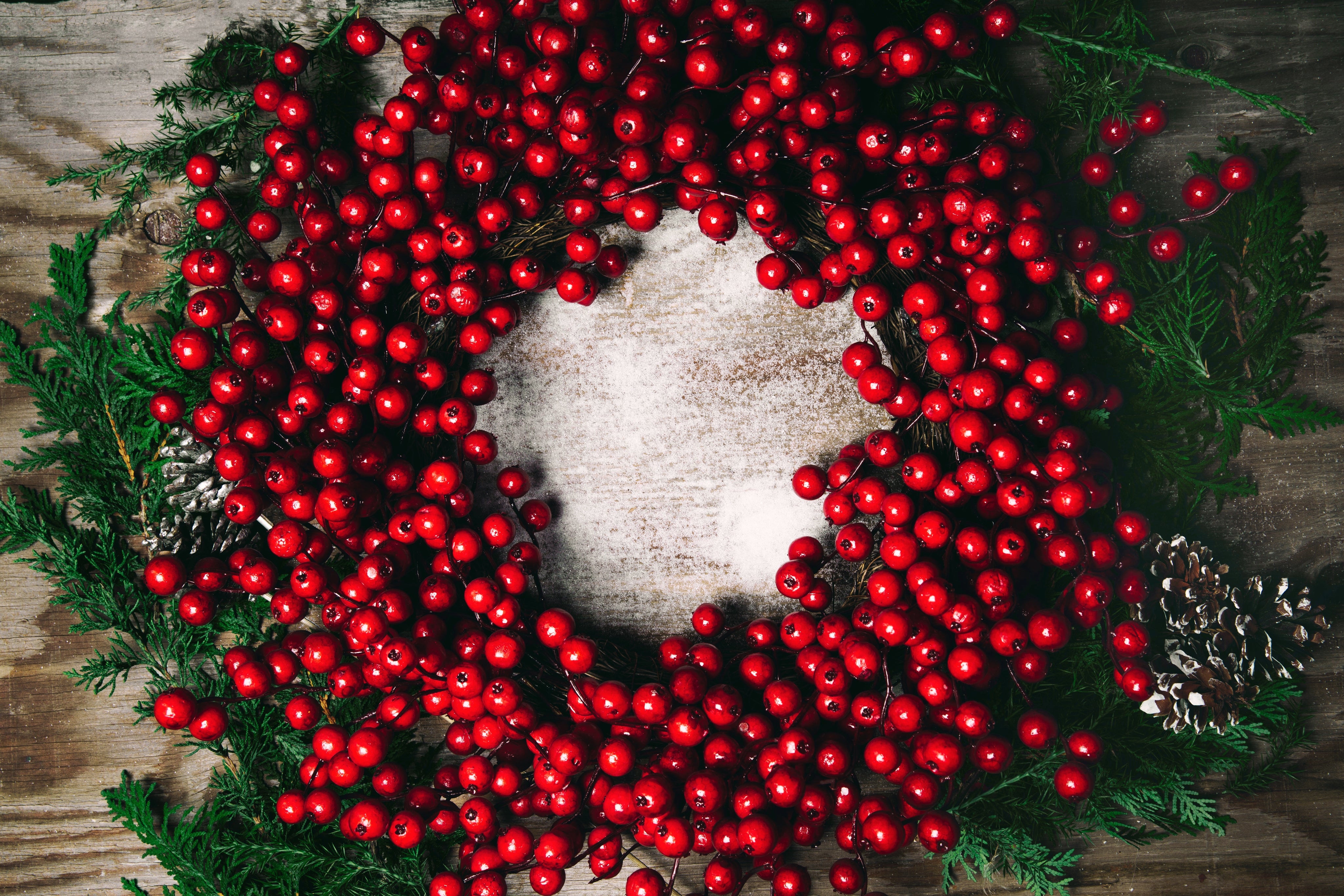 files/christmas-berry-wreath.jpg