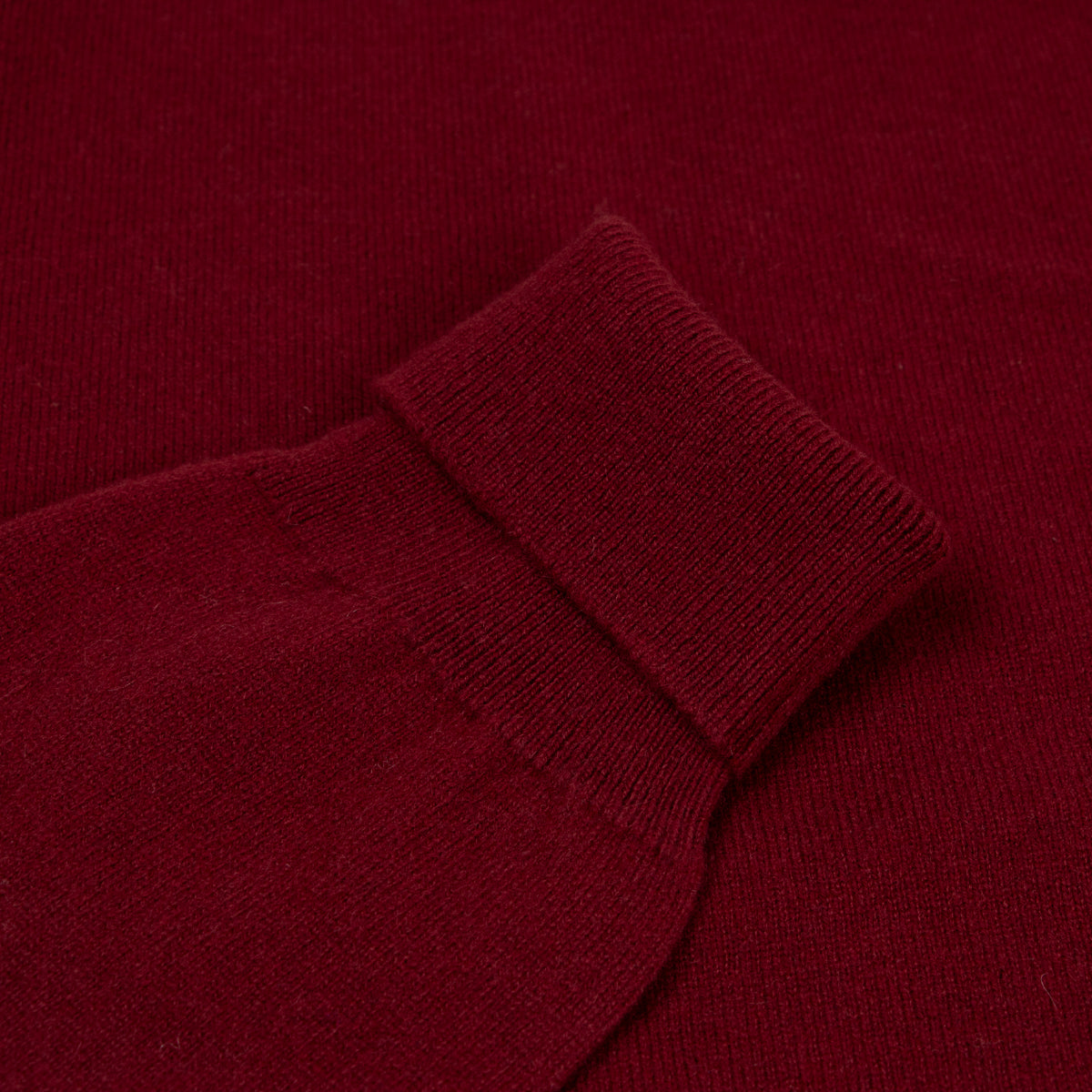 Claret Red Chatsworth 2ply V-Neck Cashmere Sweater  Robert Old   