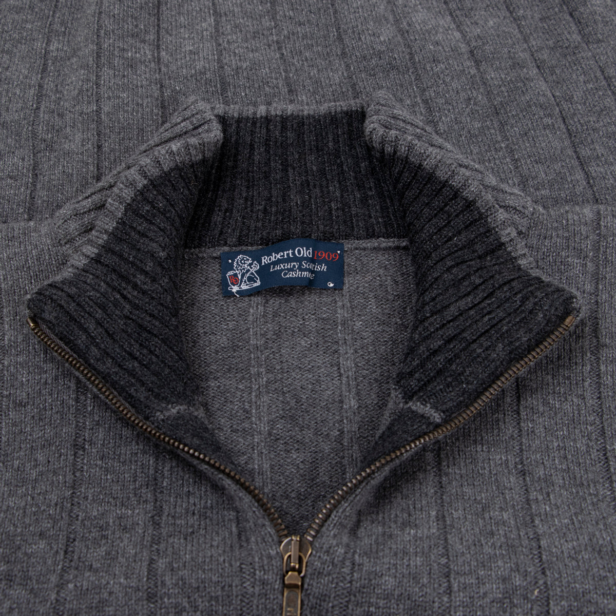 The Wellington Cashmere Ribbed Zip Neck Sweater - Smog / Charcoal  Robert Old   