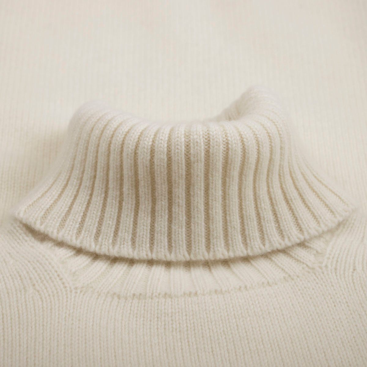 White Undyed Portree 4ply Roll Neck Cashmere Sweater  Robert Old   