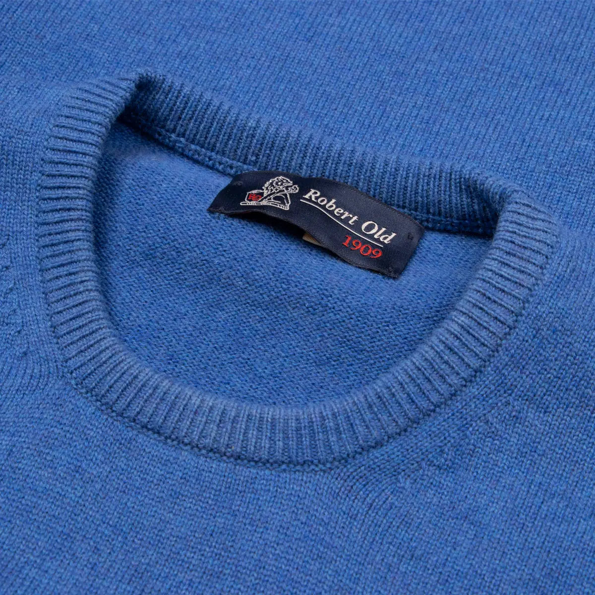 The Tiree 4ply Crew Neck Cashmere Sweater - Tay Blue  Robert Old   